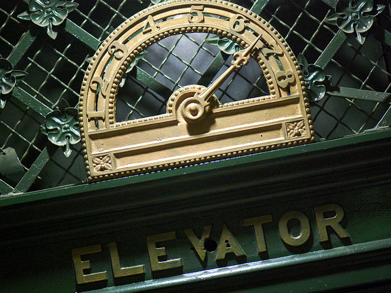 آریا آسانسور